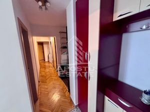 Apartament cu 3 camere, 2 bai, in zona Soarelui - imagine 5