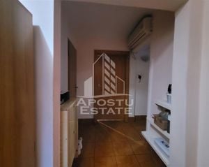 Apartament cu 3 camere, 2 bai, centrala proprie, zona Bucovina - imagine 3