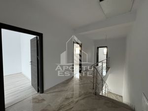 Duplex situat Central cu 4 camere si 3 bai in Mosnita Noua - imagine 15