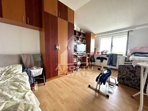 Apartament 2 camere, decomandat, centrala proprie, zona Freidorf - imagine 4