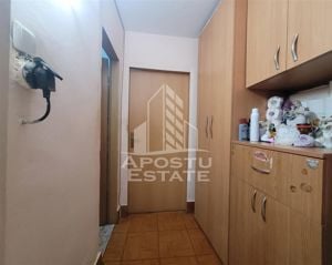 Apartament cu 3 camere, 2 bai, centrala proprie, zona Bucovina - imagine 8