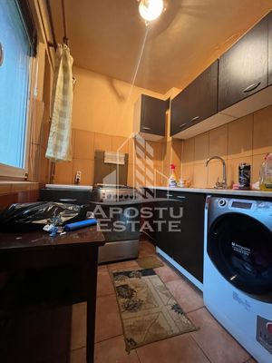 Apartament cu 3 camere, centrala proprie, etajul 1, zona Sagului - imagine 6