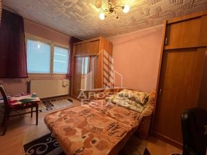 Apartament cu 3 camere, 2 bai, decomandat, situat in zona Buziasului - imagine 5