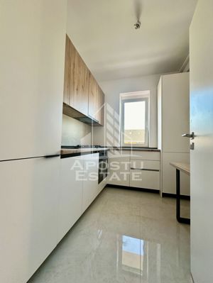 Apartament tip penthouse, bucatarie inchisa, mobilat, situat in Giroc - imagine 2