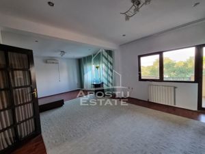 Duplex spatios, regim P+1, cu garaj Ronat - imagine 7