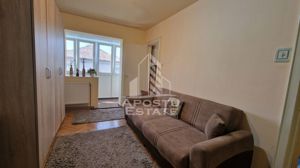 Apartament cu 3 camere, centrala proprie, zona Dacia