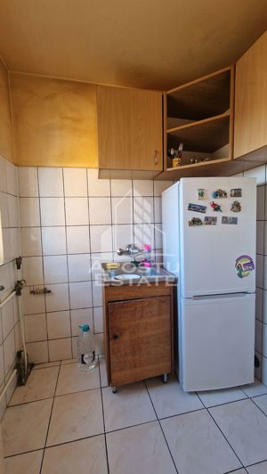 Apartament cu o camera, etaj intermediar, zona Lipovei - imagine 3