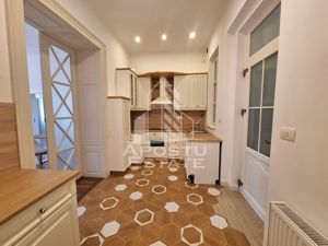 Apartament cu 2 camere, 94 mp, Ultracentral - imagine 7