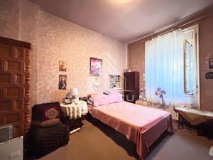 Apartament 4 camere, etajul 1 cu acoperisul reabilitat in Piata Maria. - imagine 4