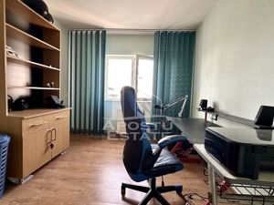 Apartament cu 3 camere, centrala proprie, zona Soarelui - imagine 6