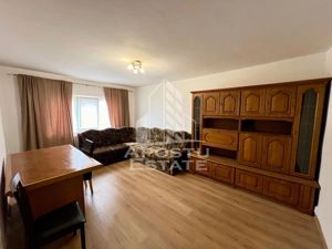 Apartament cu 3 decomandat, camere in zona Aradului