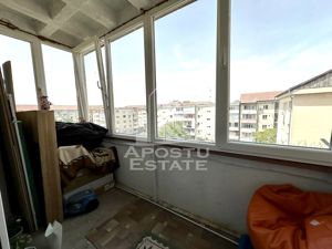 Apartament cu 3 camere, centrala proprie, zona Soarelui - imagine 10