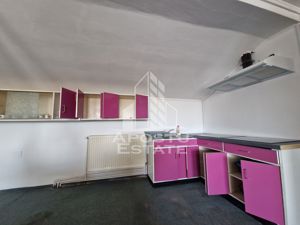 Casă individuală- Spațiu comercial cu 6 camere,280 mp,Zona Dragasani - imagine 19