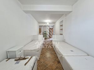 Casă individuală- Spațiu comercial cu 6 camere,280 mp,Zona Dragasani - imagine 7