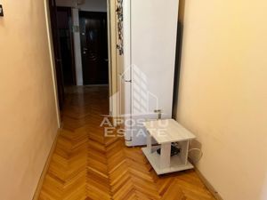 Apartament cu 3 camere,  2 bai,  aproape de Complexul Studentesc - imagine 11