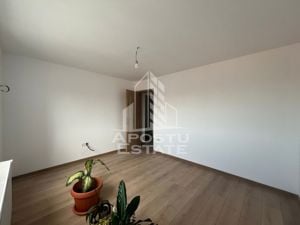 Apartament decomandat, complet renovat cu centrala proprie - imagine 4