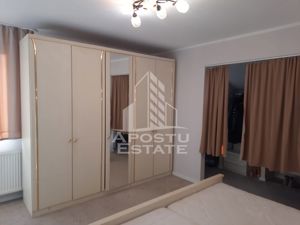 Casă cu 5 camere , 240 mp, teren 701mp,centrală proprie, Vladimirescu - imagine 14