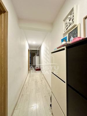 Apartament cu 3 camere, decomandat, centrala proprie, zona Sagului - imagine 8