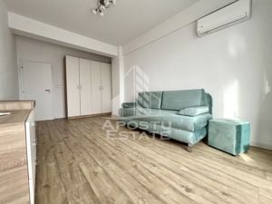 Apartament modern cu o camera, spatios si luminos, bloc cu lift, Giroc