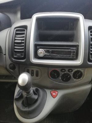 Renault Trafic  165mkm 2litrii 9locuri 2012 - imagine 8 Renault Trafic  165mkm 2litrii 9locuri 2012 - imagine 8