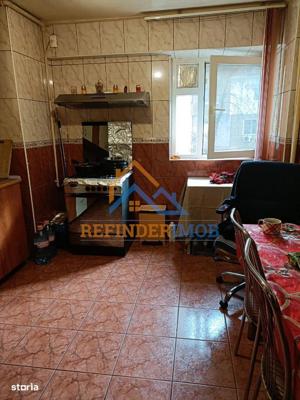 Apartament 4 camere de vanzare Dristor - Ramnicu Sarat - imagine 7