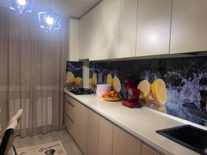 Vand apartament 2 camere, decomandat 87000 EUR usor negociabil - imagine 2