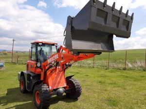 Altele incarcator frontal MR920E, 1,5t capacitate de ridicare - imagine 5