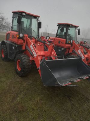 Altele incarcator frontal MR920E, 1,5t capacitate de ridicare - imagine 6