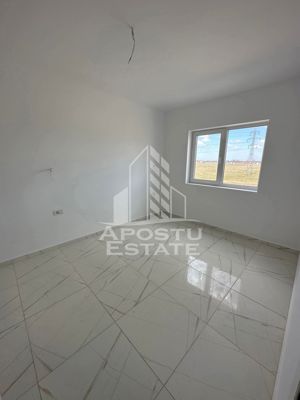 Apartament cu 2 camere , etajul 2, loc de parcare, in spate la Lidl. - imagine 3