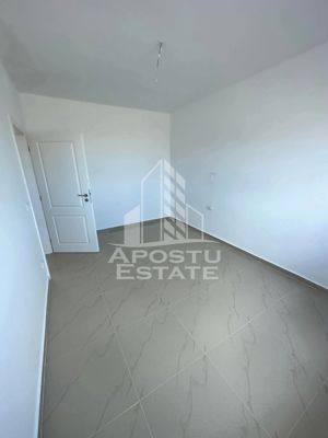 Apartament cu 2 camere , etajul 2, loc de parcare, in spate la Lidl. - imagine 5