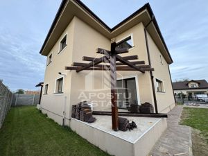 Duplex situat Central cu 4 camere si 3 bai in Mosnita Noua - imagine 39