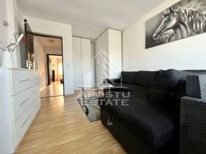 Apartament cu 2 camere, decomandat, balcon deschis, zona Soarelui