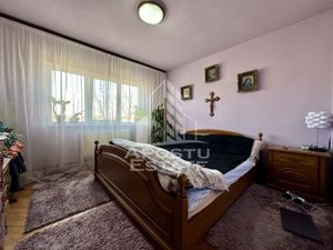 Apartament 3 camere, 2 bai, decomandat, centrala proprie, Aradului - imagine 5