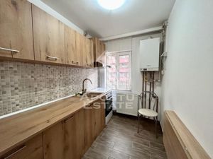 Apartament o camera, etaj intermediar, centrala proprie, Buziasului