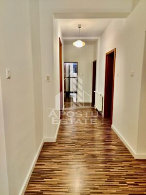 Apartament spatios cu 4 camere in zona Sagului - imagine 11