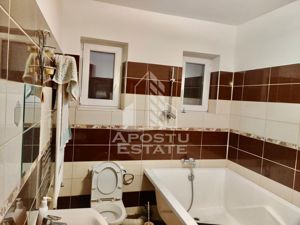 Apartament spatios cu 4 camere in zona Sagului - imagine 9