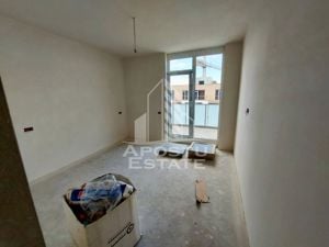 Penthouse cu terasa de 70 mp , zona Torontalului - imagine 9