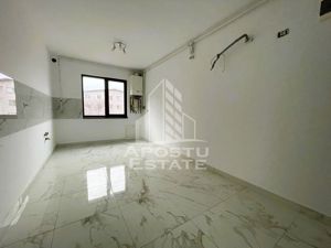 Apartament 3 camere, zona Aurel Vlaicu