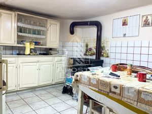 Teren generos si casa, in zona Gai