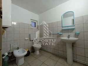 Apartament 3 camere 2 bai zona mehala la curte comuna - imagine 10