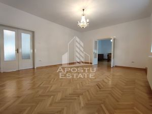 Apartament cu 5 camere 170 mp,  zona Ultracentrala - imagine 12