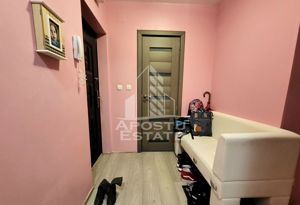 Apartament cu 3 camere, decomandat,  cu scara interioara, zona Lipovei - imagine 9