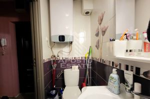 Apartament cu 3 camere, decomandat,  cu scara interioara, zona Lipovei - imagine 17