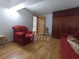 Apartament 3 camere 2 bai zona mehala la curte comuna - imagine 8