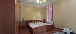 Apartament cu 2 camere la casa,centrala proprie,zona Boul Rosu - imagine 2