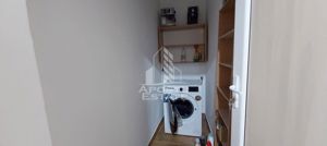 Apartament cu 2 camere la casa,centrala proprie,zona Boul Rosu - imagine 6