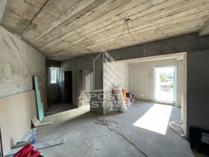 Spatiu comercial pe doua niveluri, 563mp, in Giroc - imagine 5