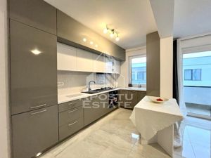 Apartament 3 camere, 2 bai, 75mp , zona Braytim