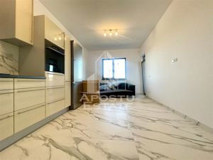 Apartament cu 3 camere, terasa 19 mp, Giroc