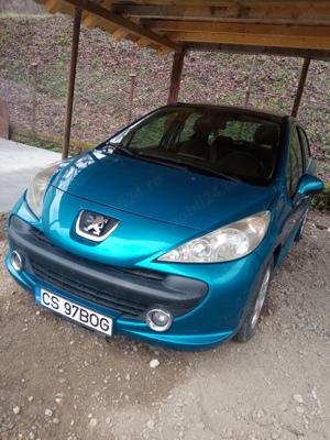 Vând Peugeot 207